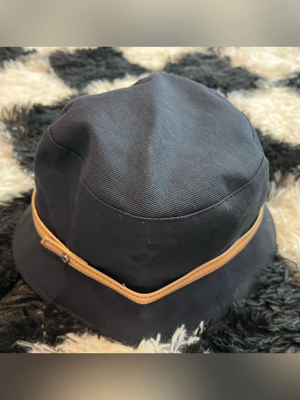 Liz Claiborne Navy Blue Bucket Hat with Tan Trim